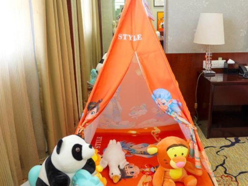 Eurasia International Hotel Dongguan  Buitenkant foto