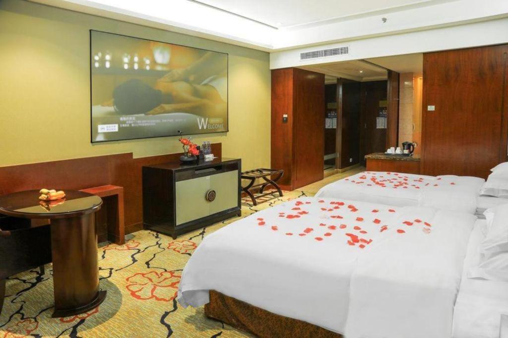 Eurasia International Hotel Dongguan  Buitenkant foto